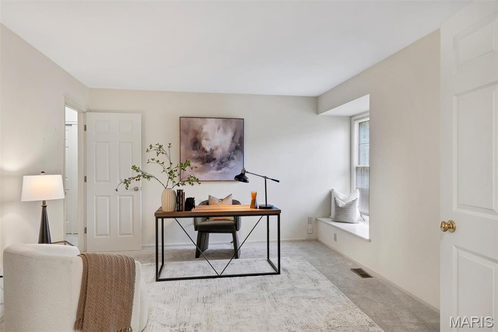 324 W Manor Drive