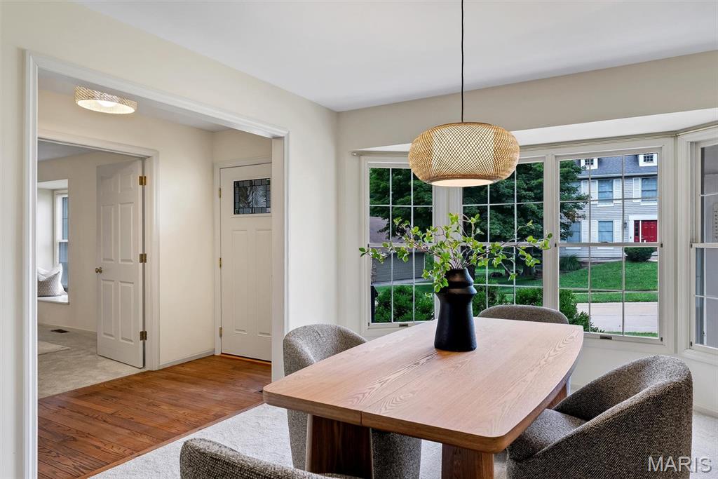 324 W Manor Drive