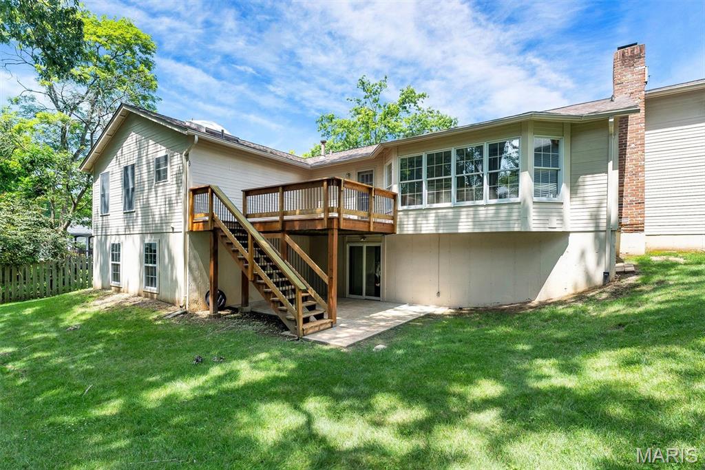 324 W Manor Drive