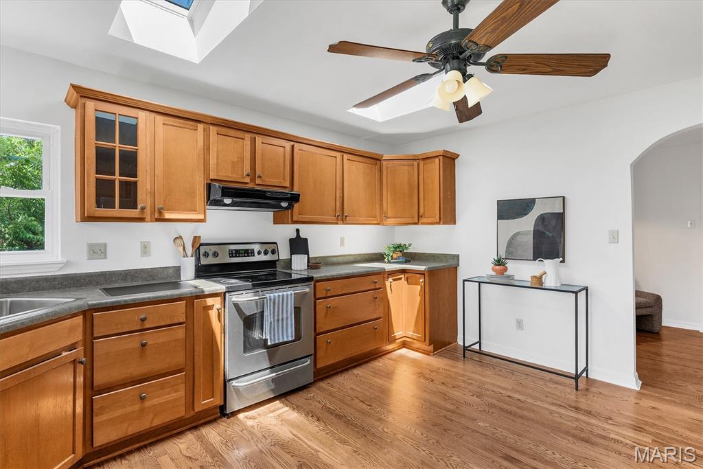 849 Glendower Drive