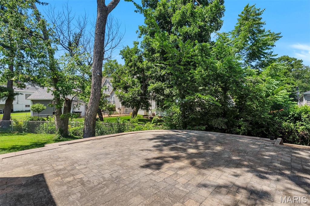 849 Glendower Drive