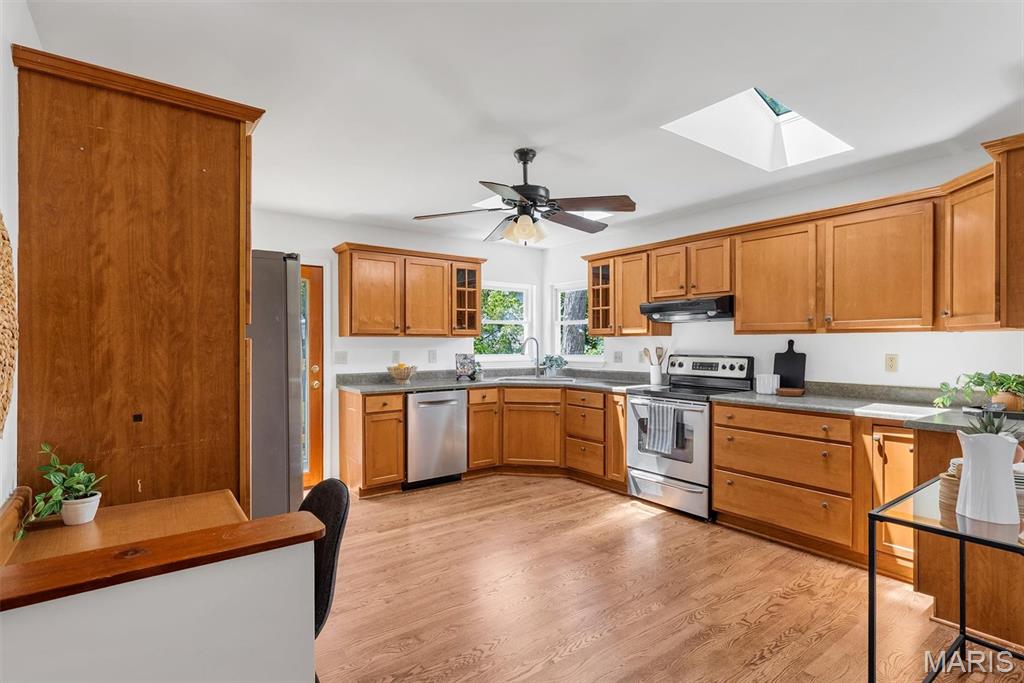 849 Glendower Drive