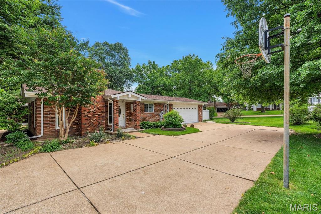 1010 Dovergate Drive