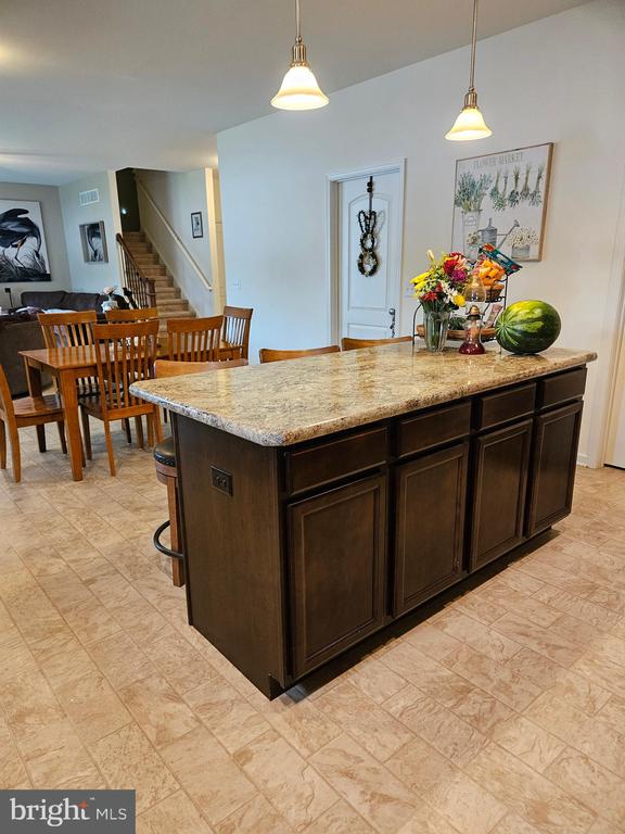 275 Farmhouse Trl