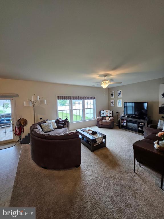 275 Farmhouse Trl