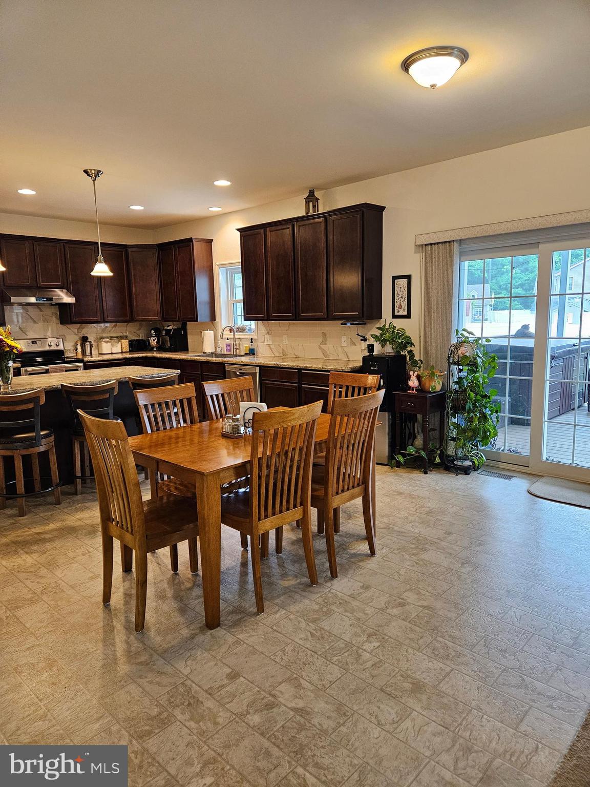 275 Farmhouse Trl
