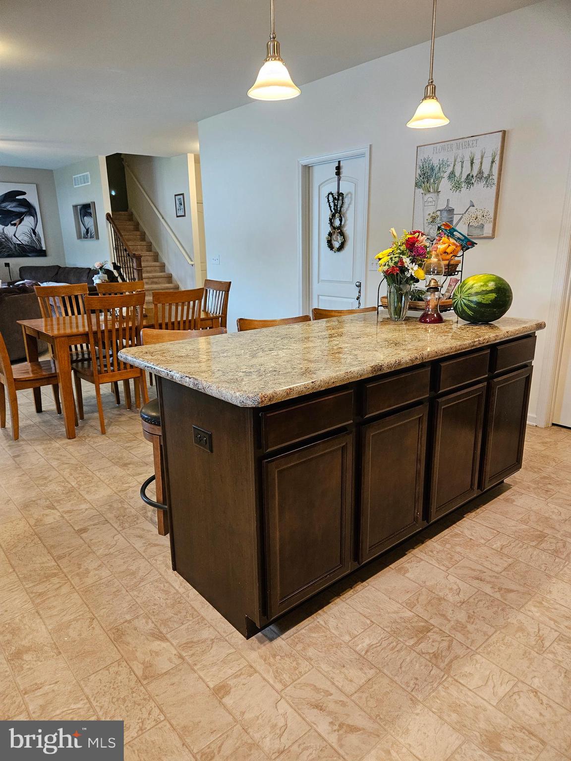275 Farmhouse Trl