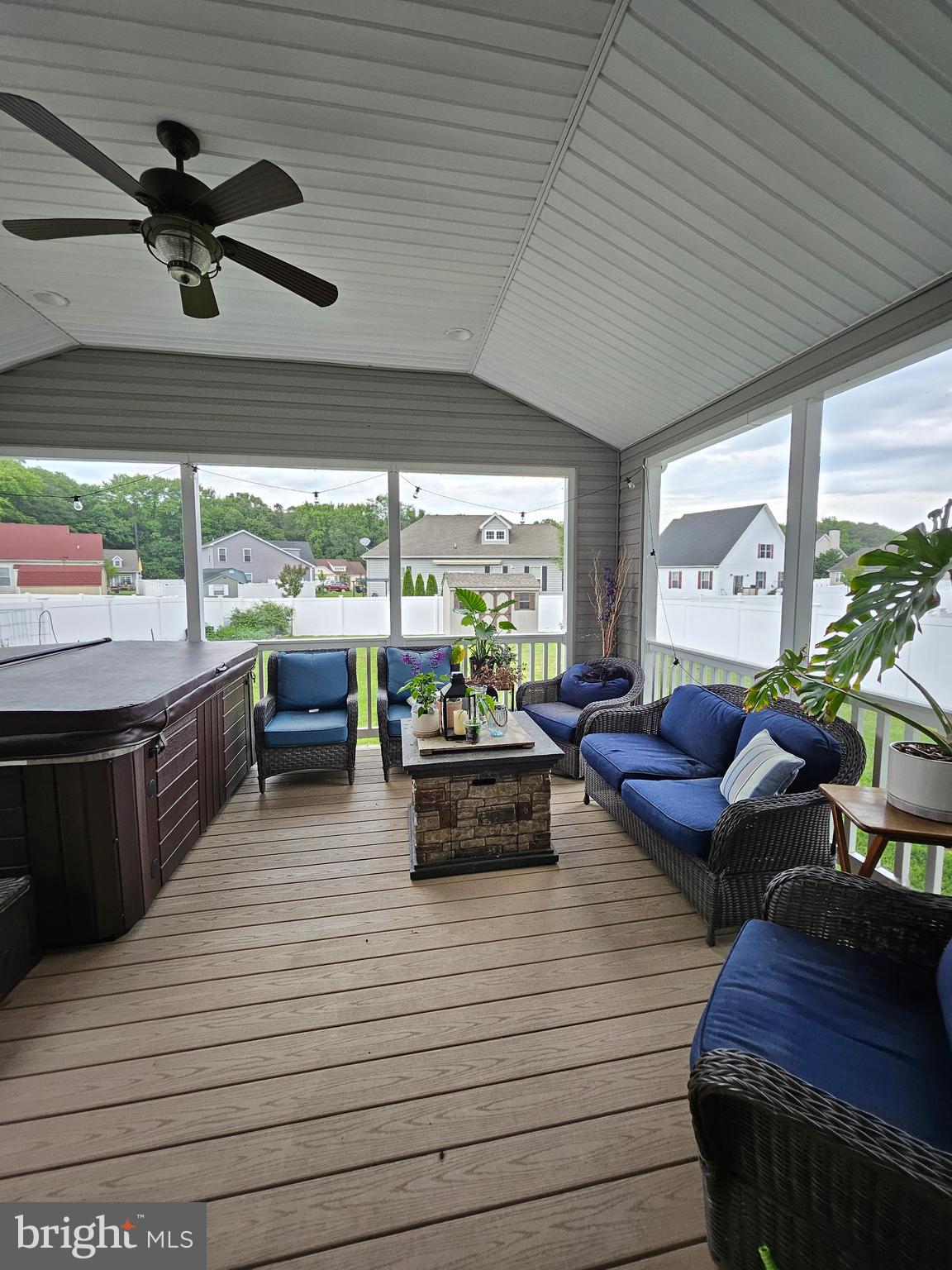 275 Farmhouse Trl