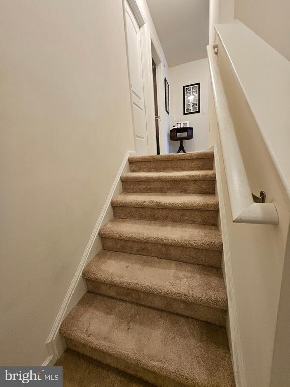 275 Farmhouse Trl