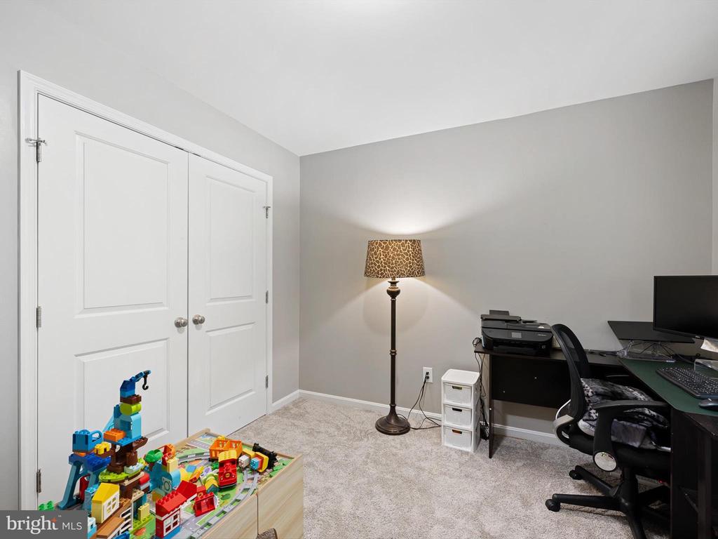 640 Nimitz Rd
