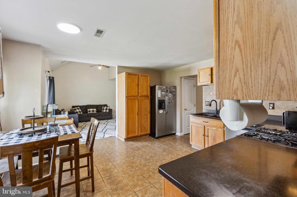 37 ARDSLEY DRIVE