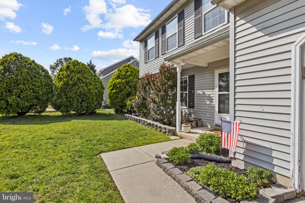 37 ARDSLEY DRIVE