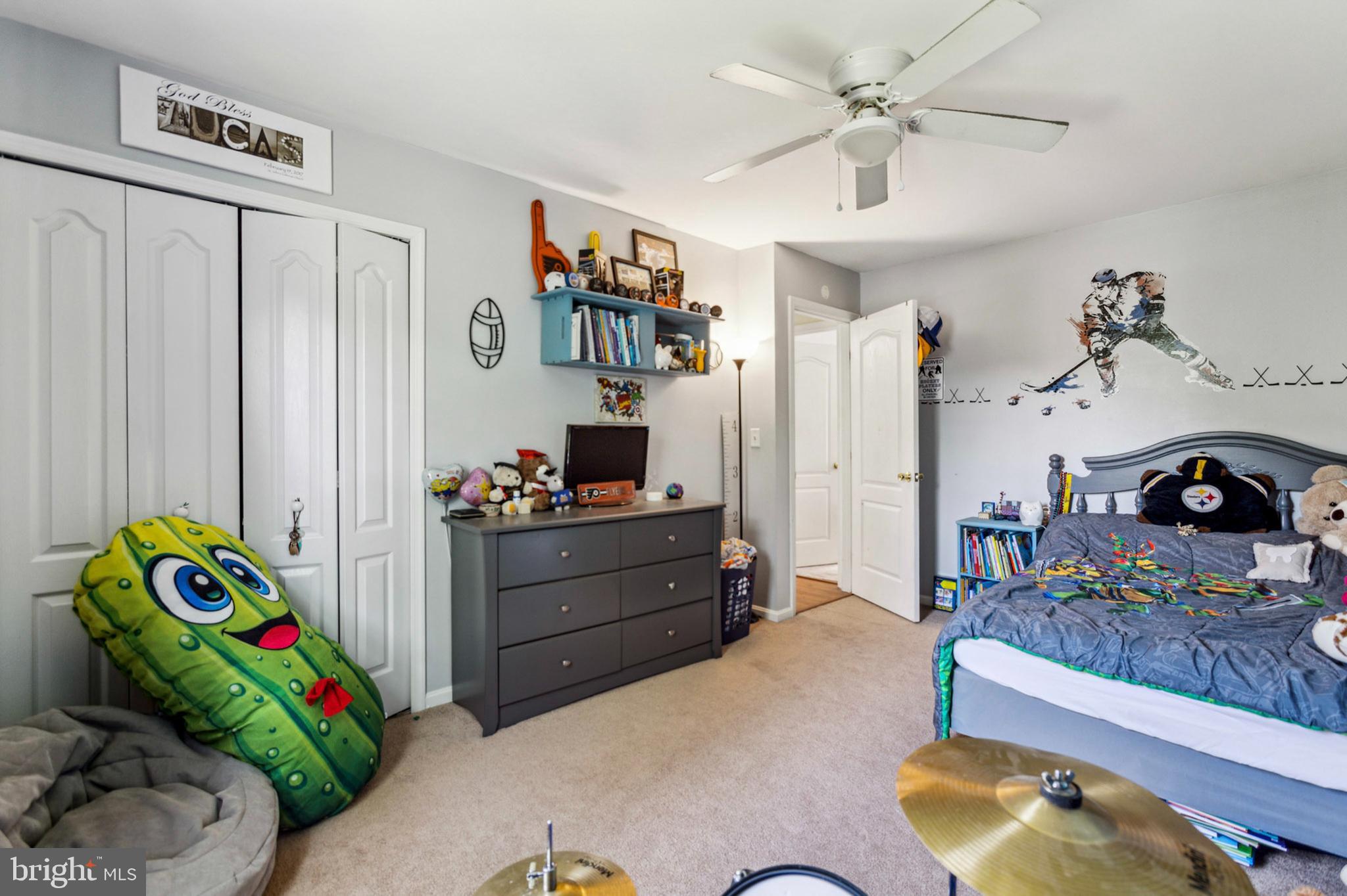 37 ARDSLEY DRIVE