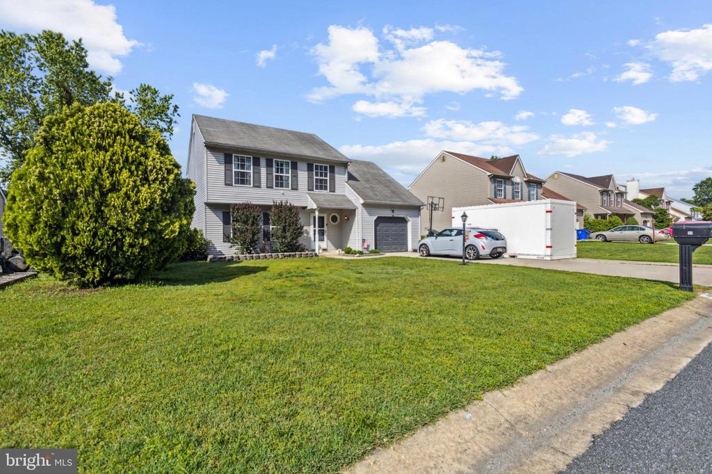 37 ARDSLEY DRIVE