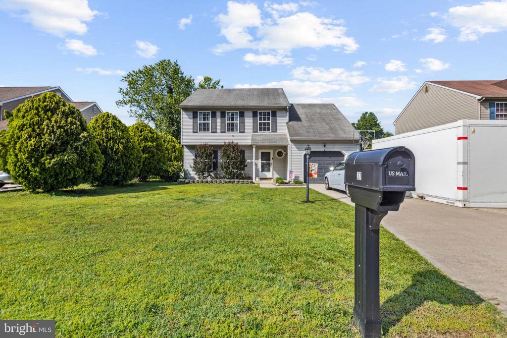 37 ARDSLEY DRIVE