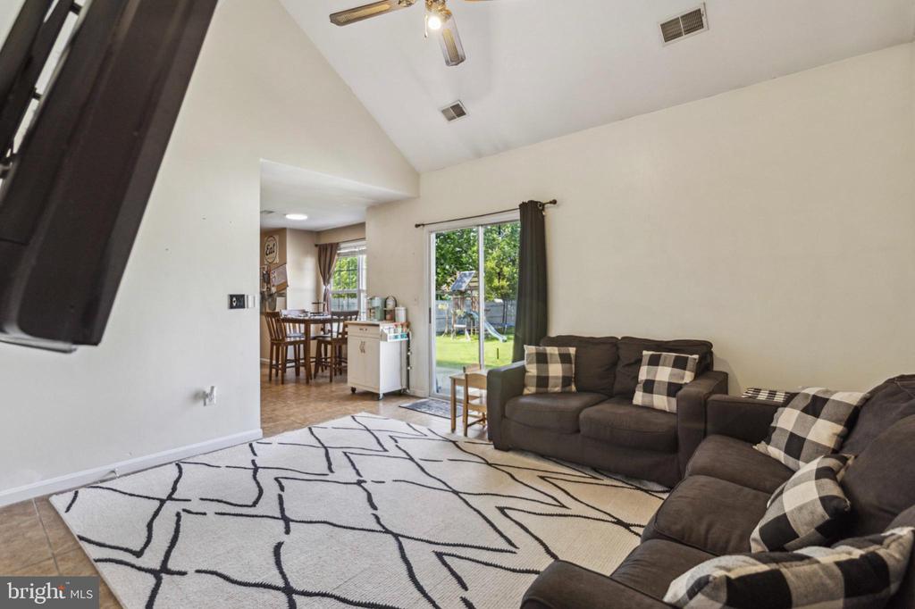 37 ARDSLEY DRIVE