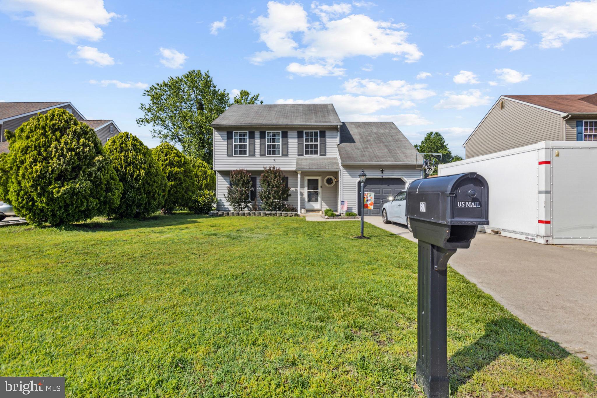 37 ARDSLEY DRIVE
