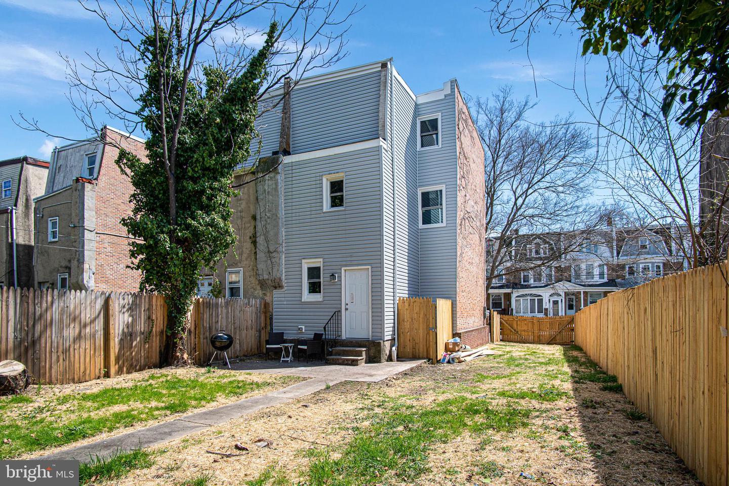 2113 N PINE STREET
