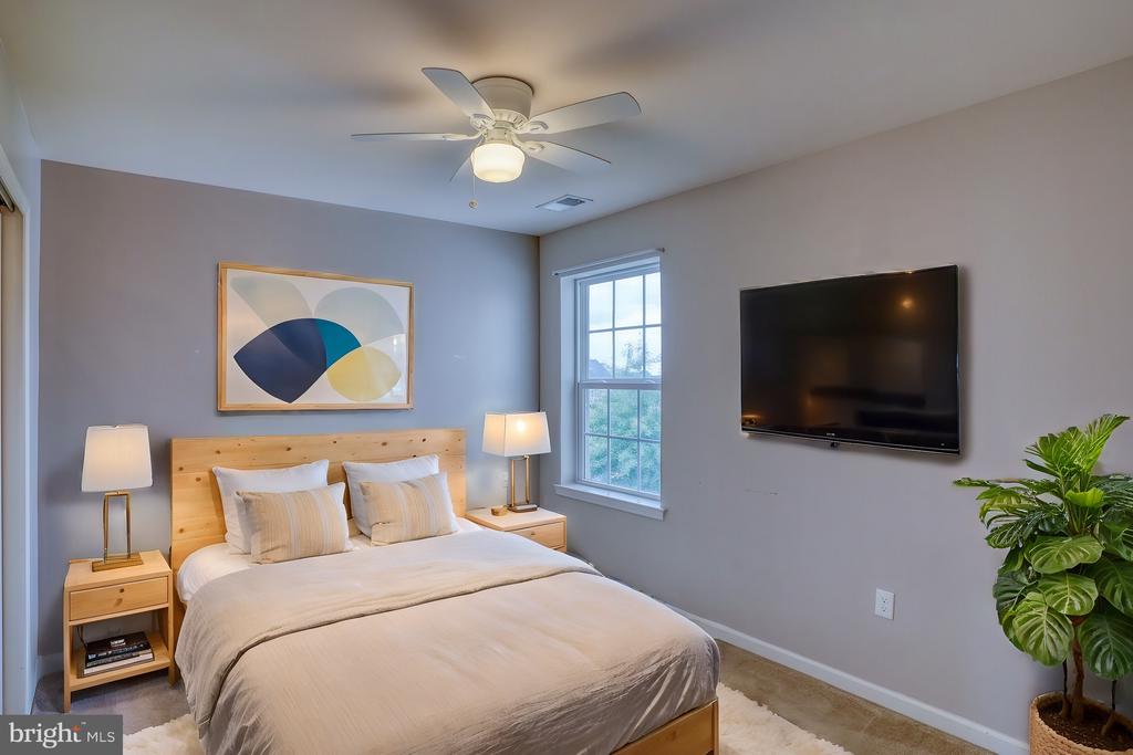 408 Galway Ct