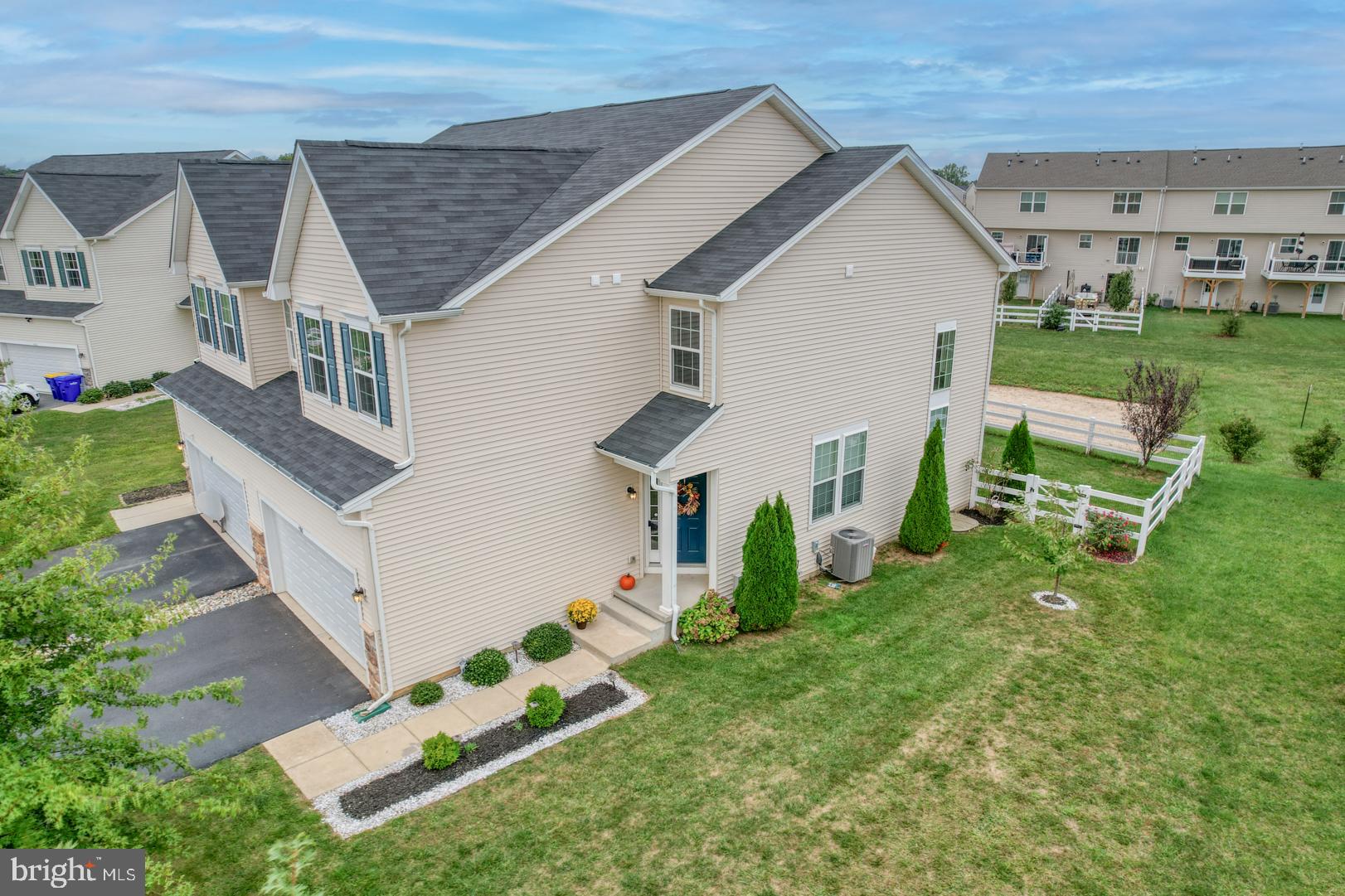 408 Galway Ct