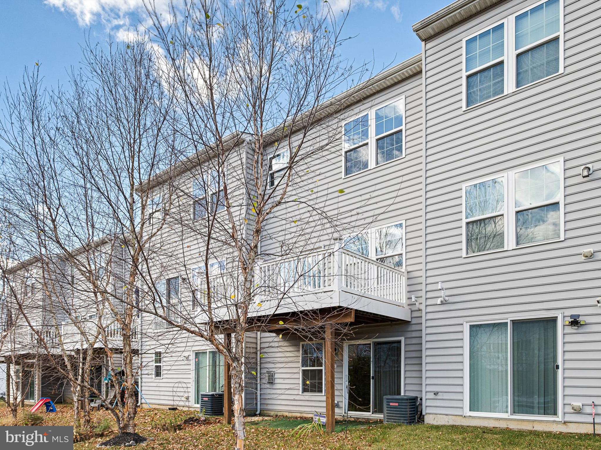 305 Tiger Lily Dr