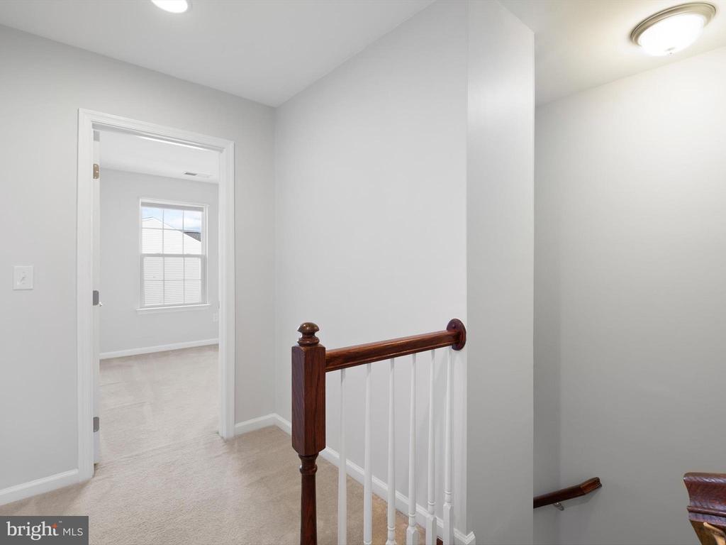 305 Tiger Lily Dr