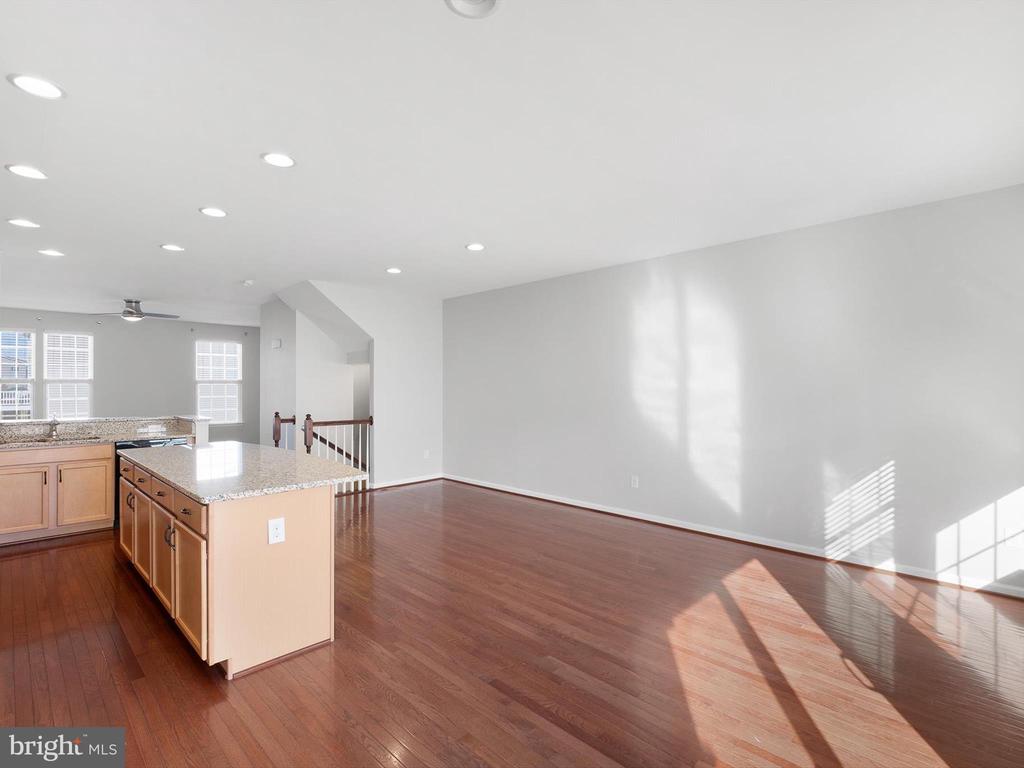 305 Tiger Lily Dr
