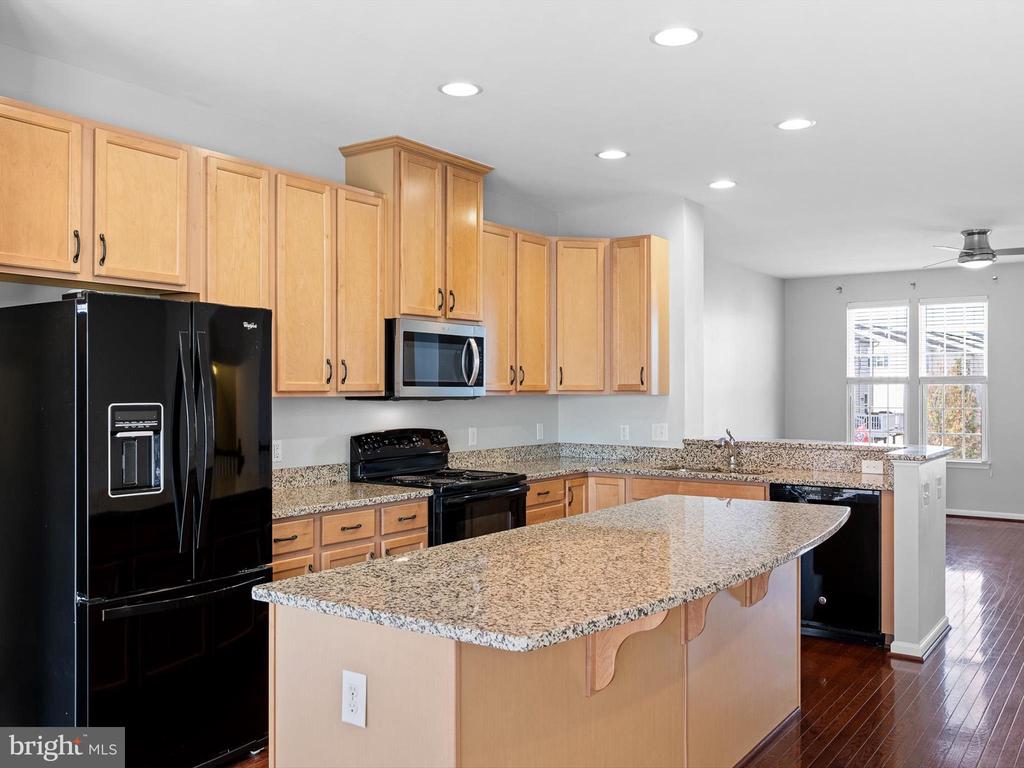 305 Tiger Lily Dr