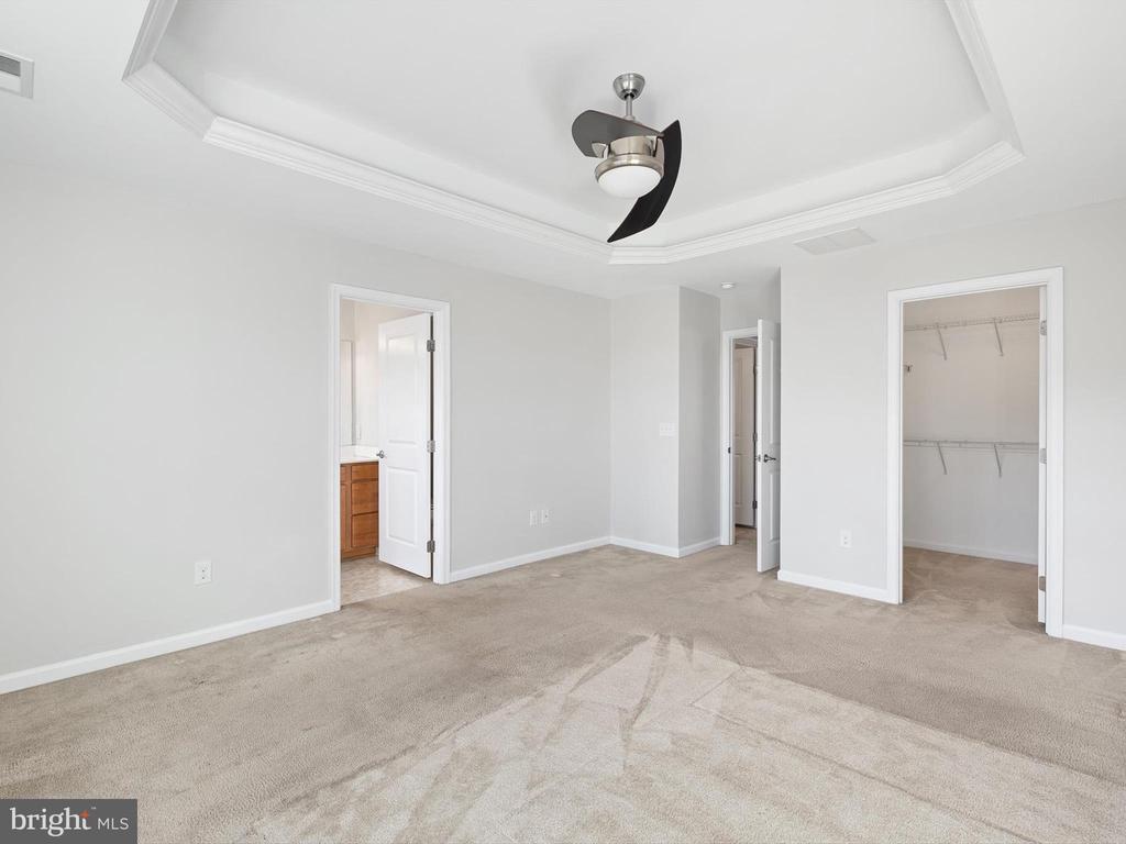 305 Tiger Lily Dr