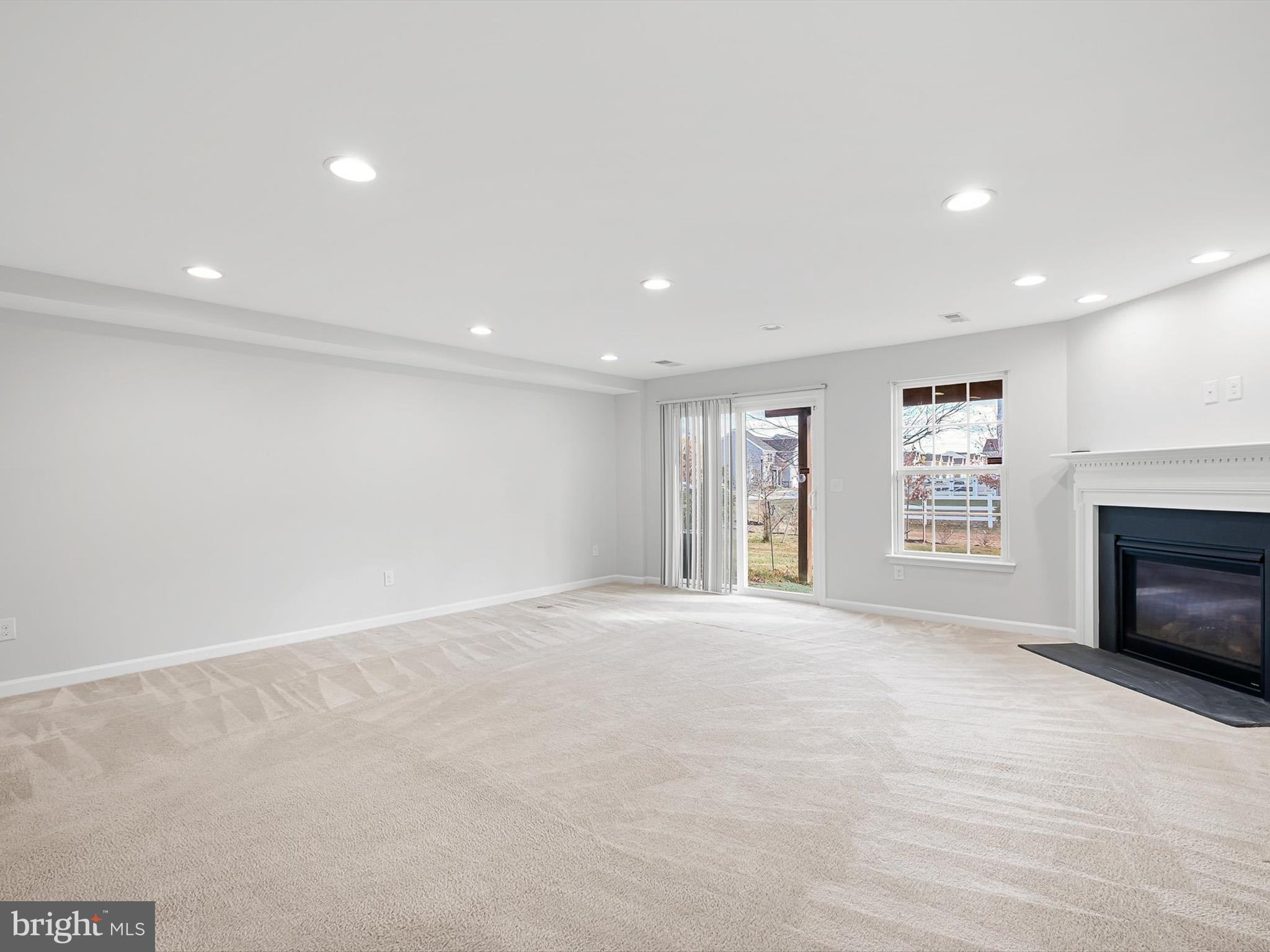 305 Tiger Lily Dr