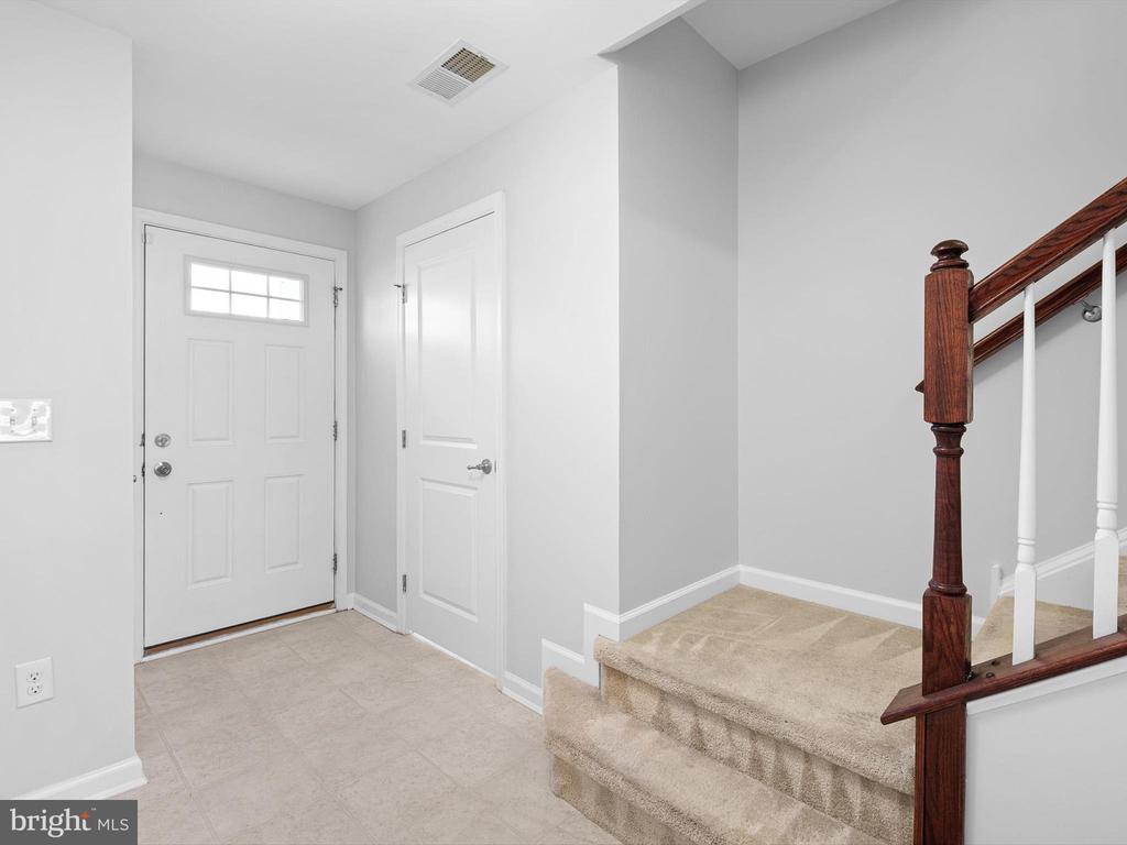 305 Tiger Lily Dr
