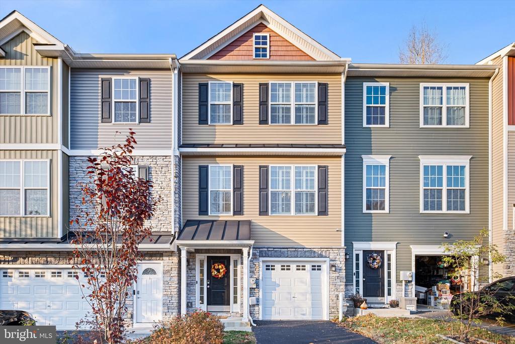 134 Peel Ln