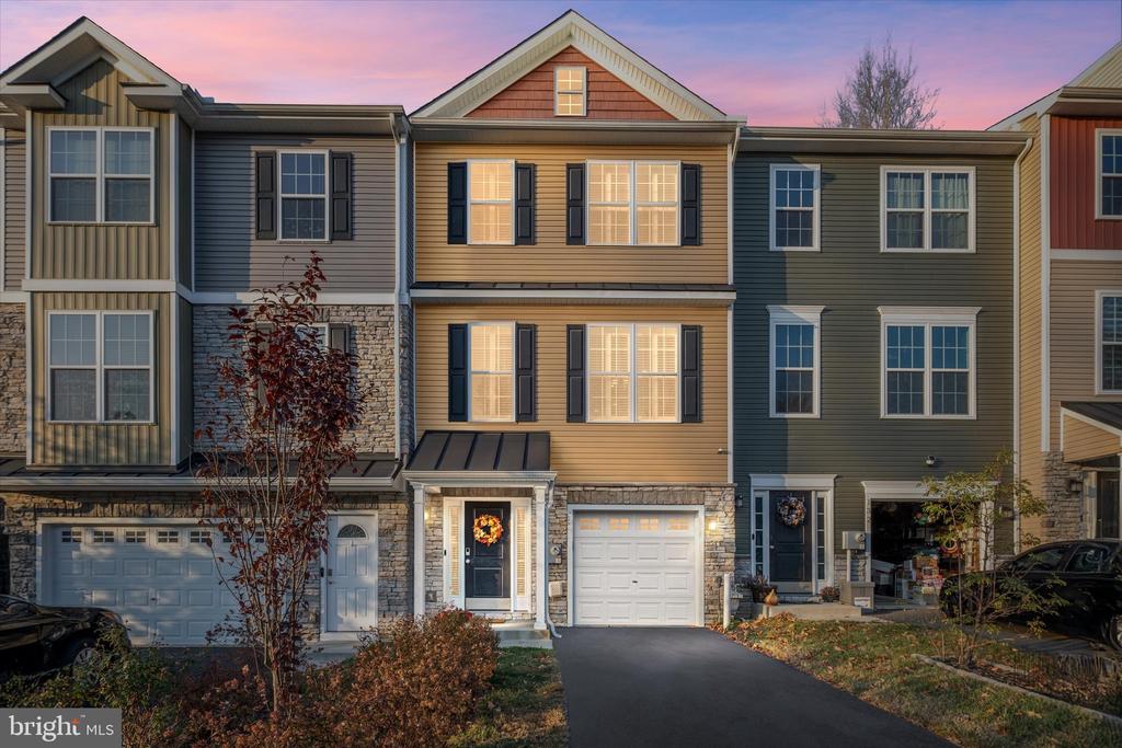 134 Peel Ln