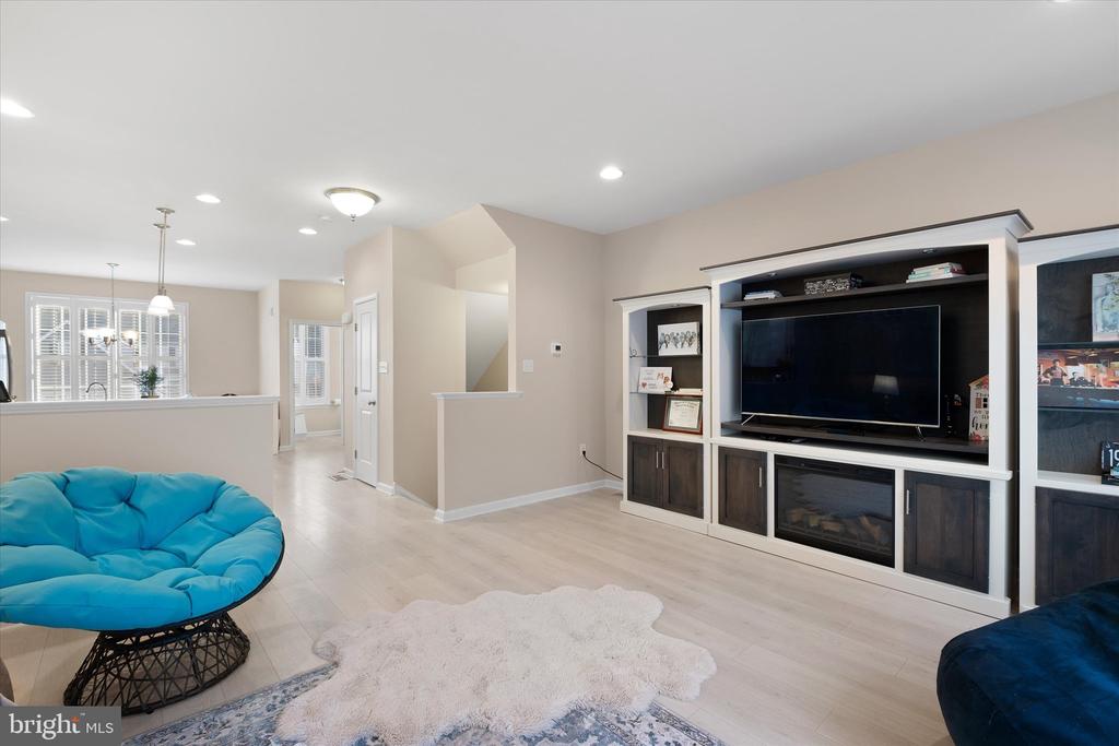 134 Peel Ln