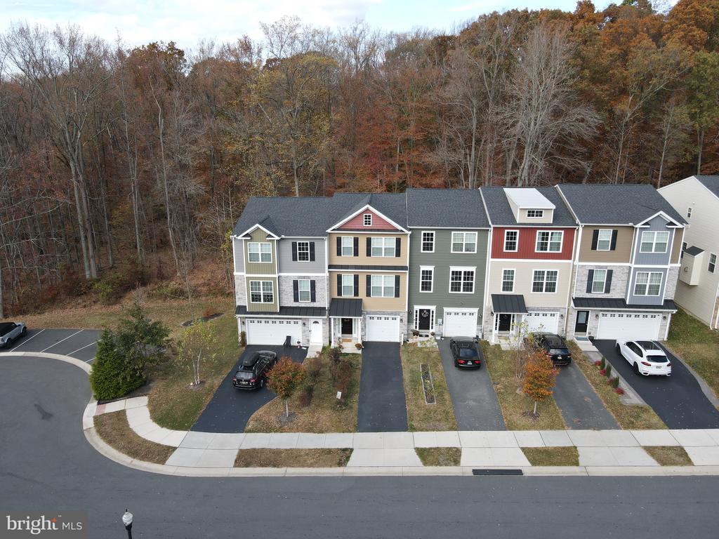 134 Peel Ln