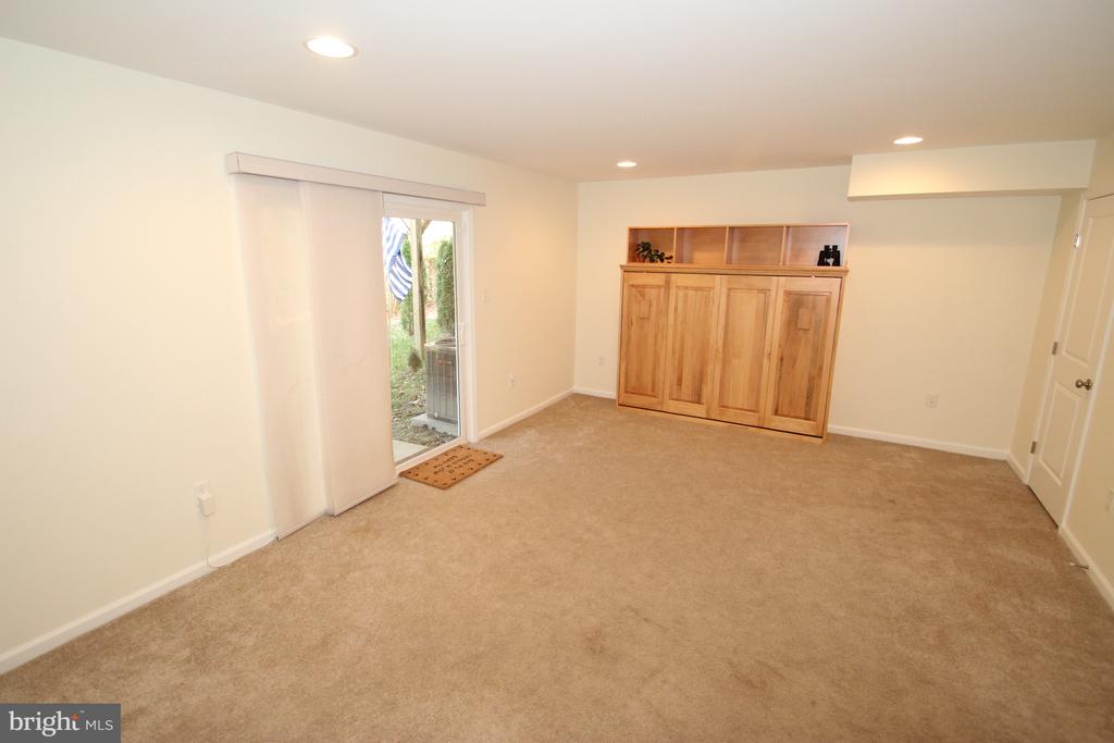 134 Peel Ln