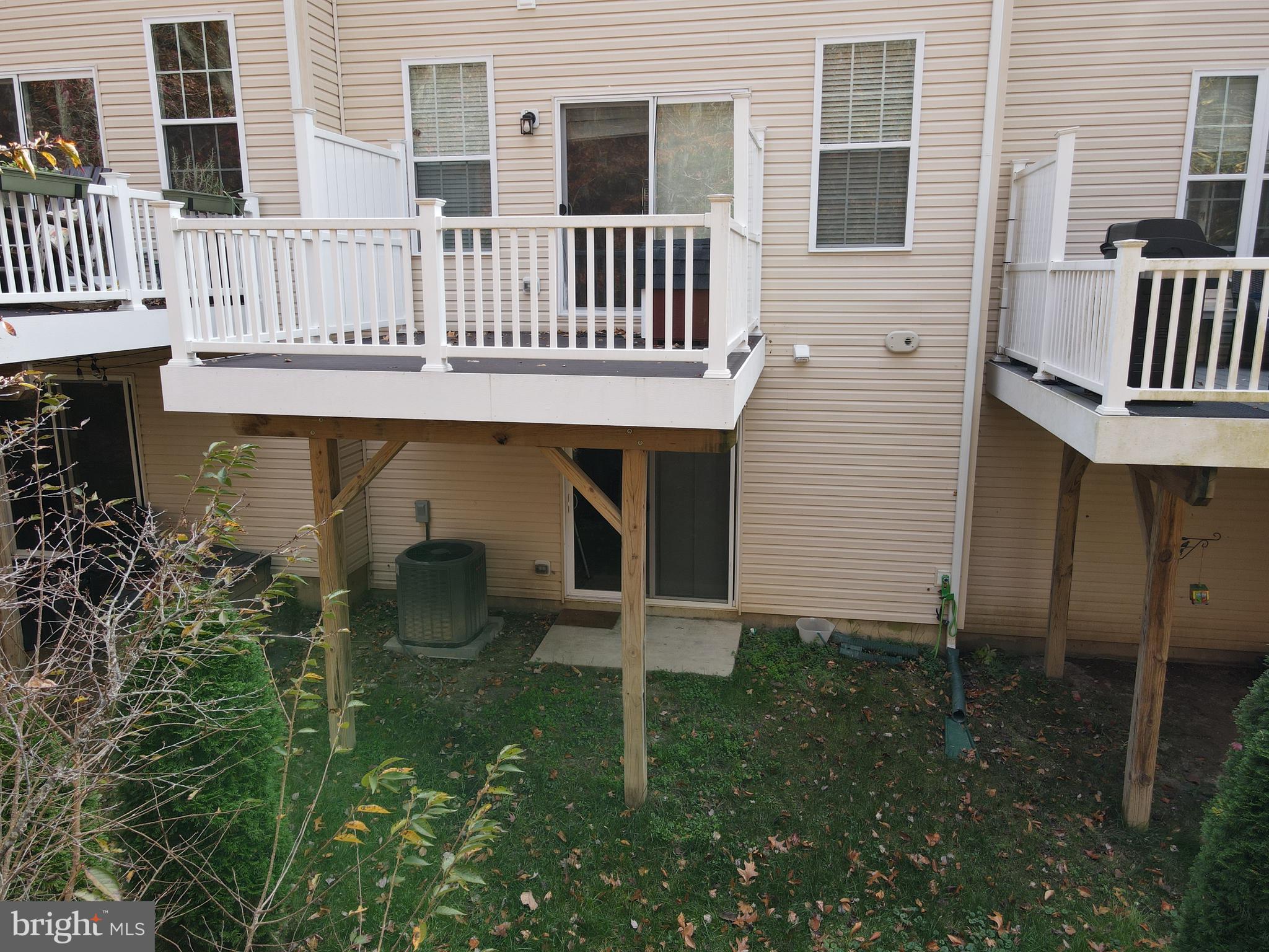 134 Peel Ln