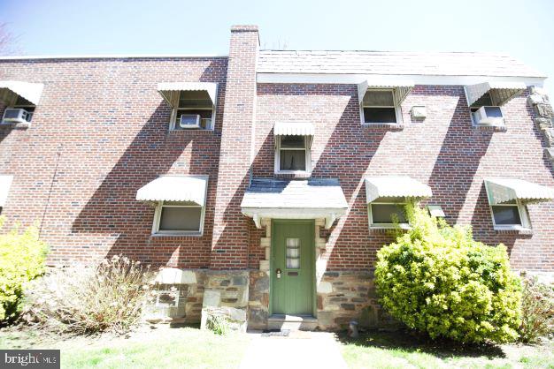 43 E LA CROSSE AVENUE