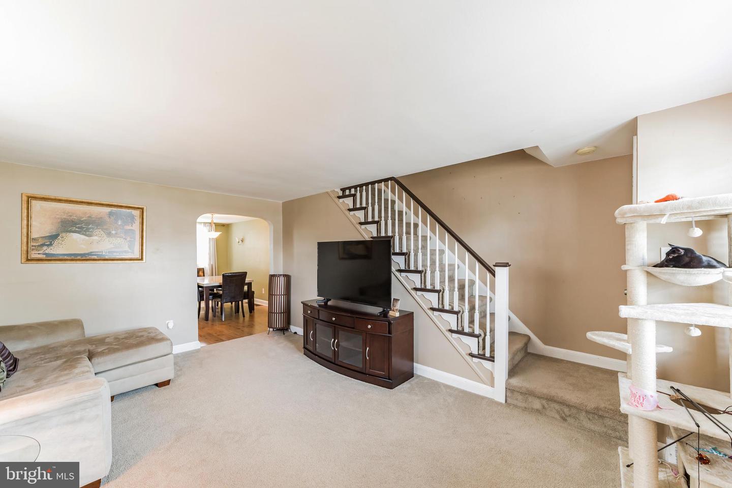 436 WESTMONT DRIVE