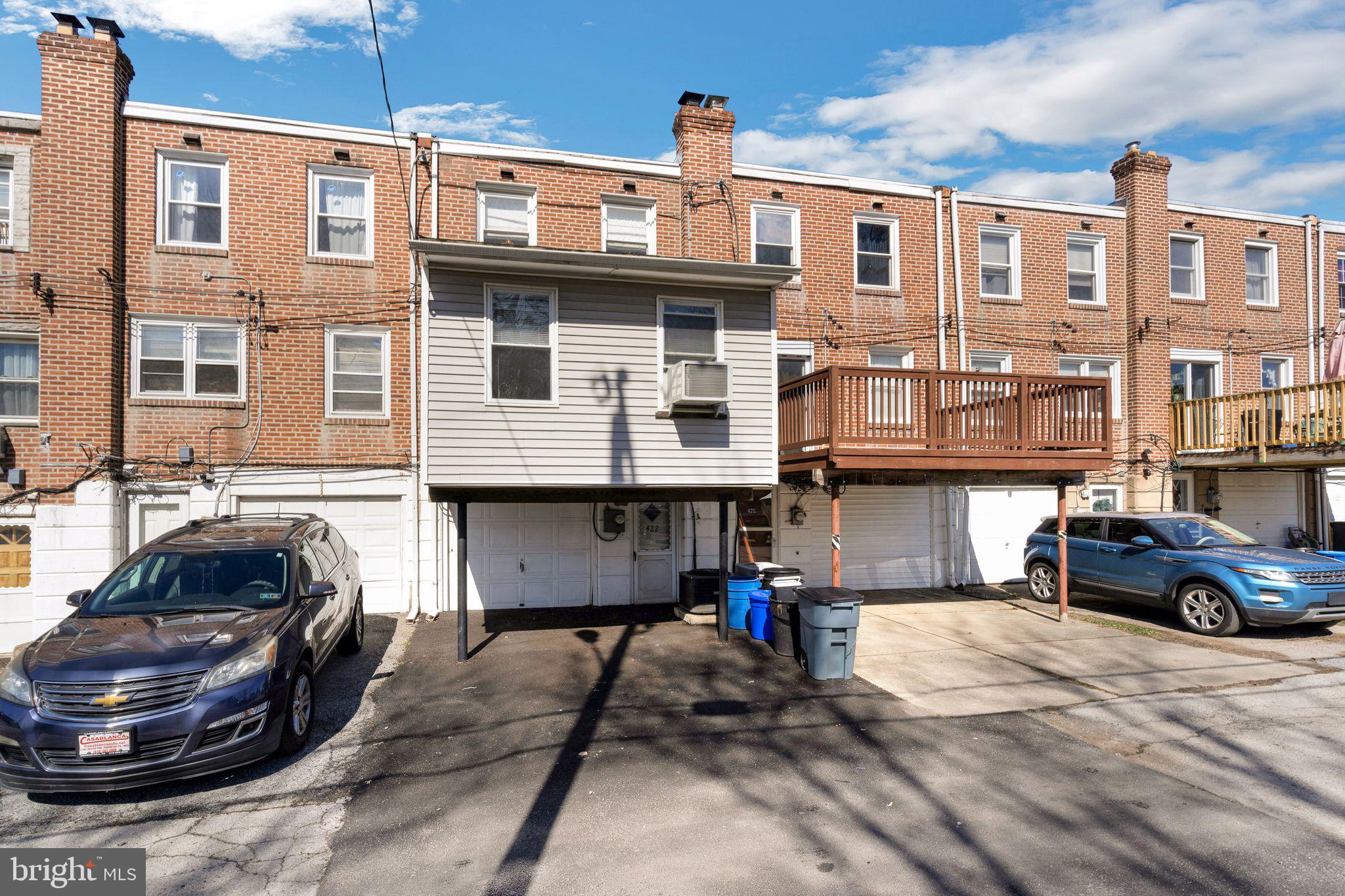 422 Pine St