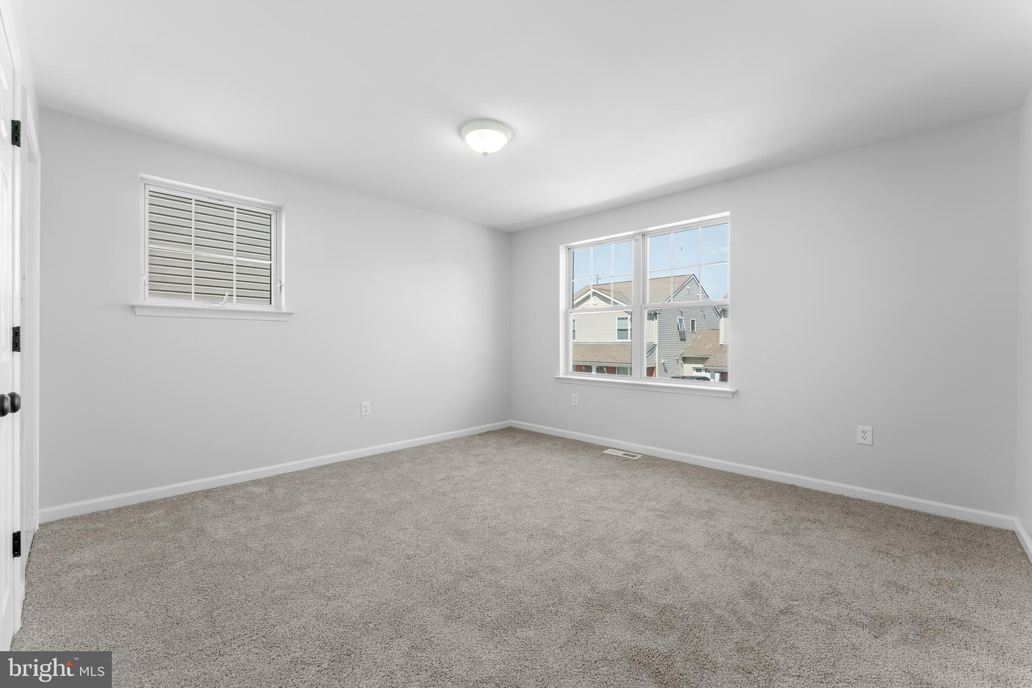 2003 W Union St