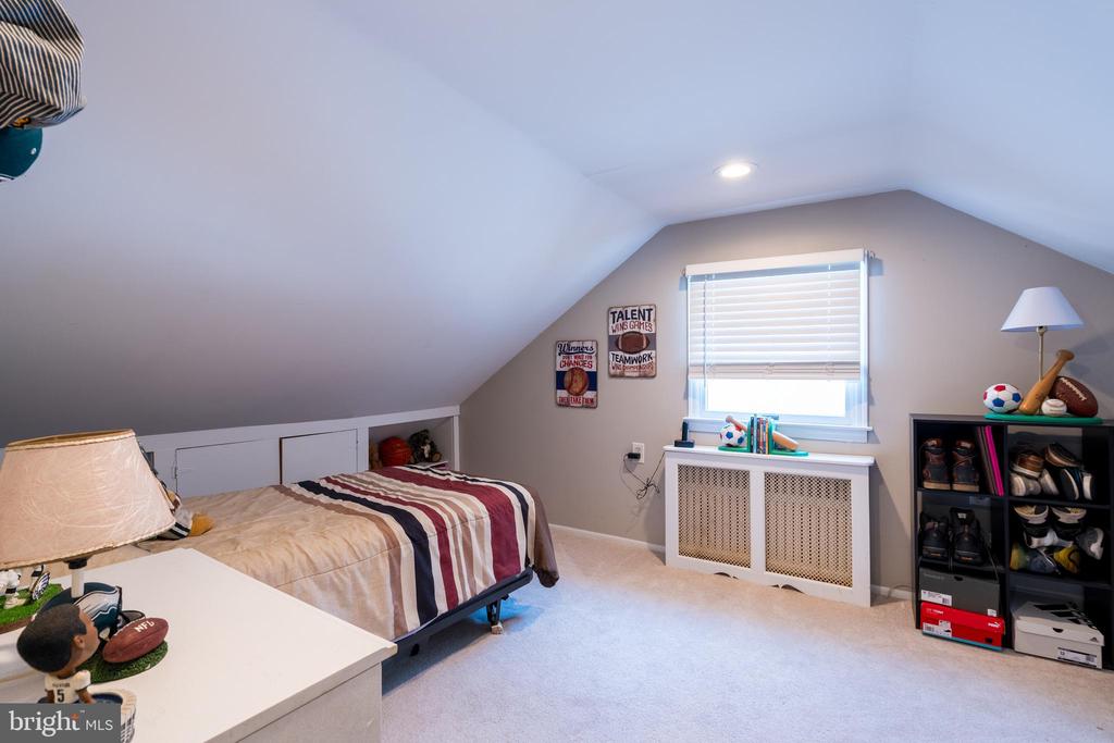 13 Beech Ave