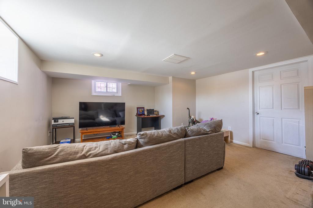 1419 PARKLANE ROAD