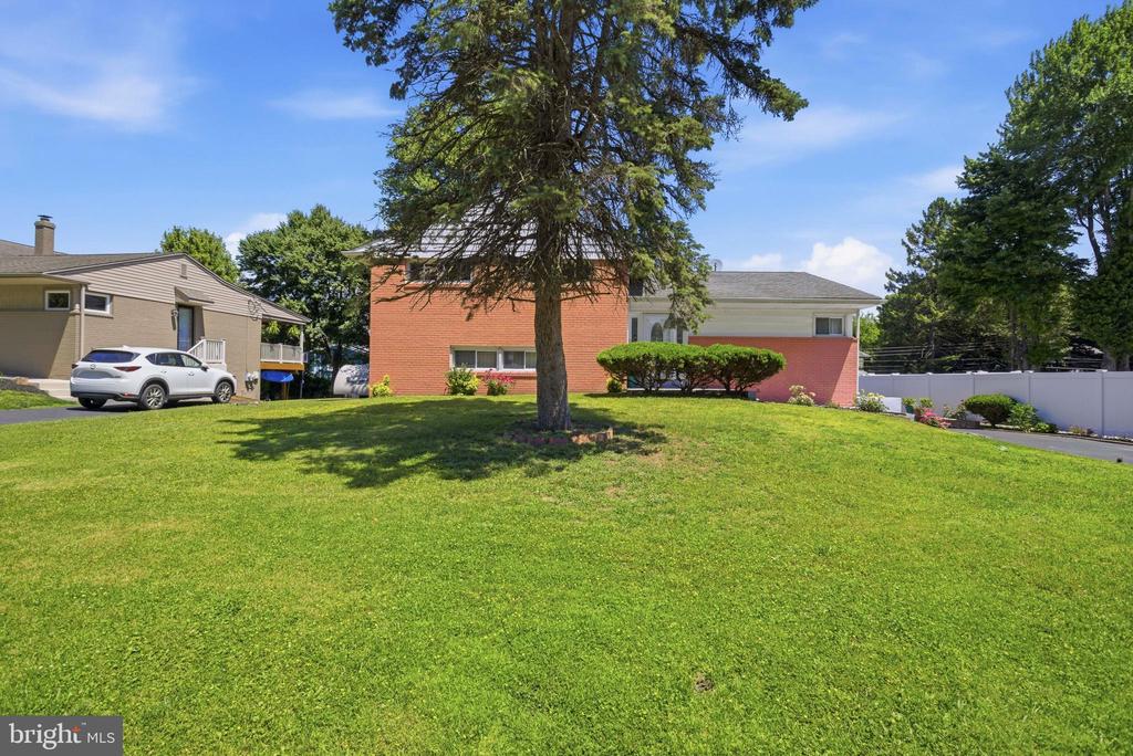 417 FOSTER DRIVE