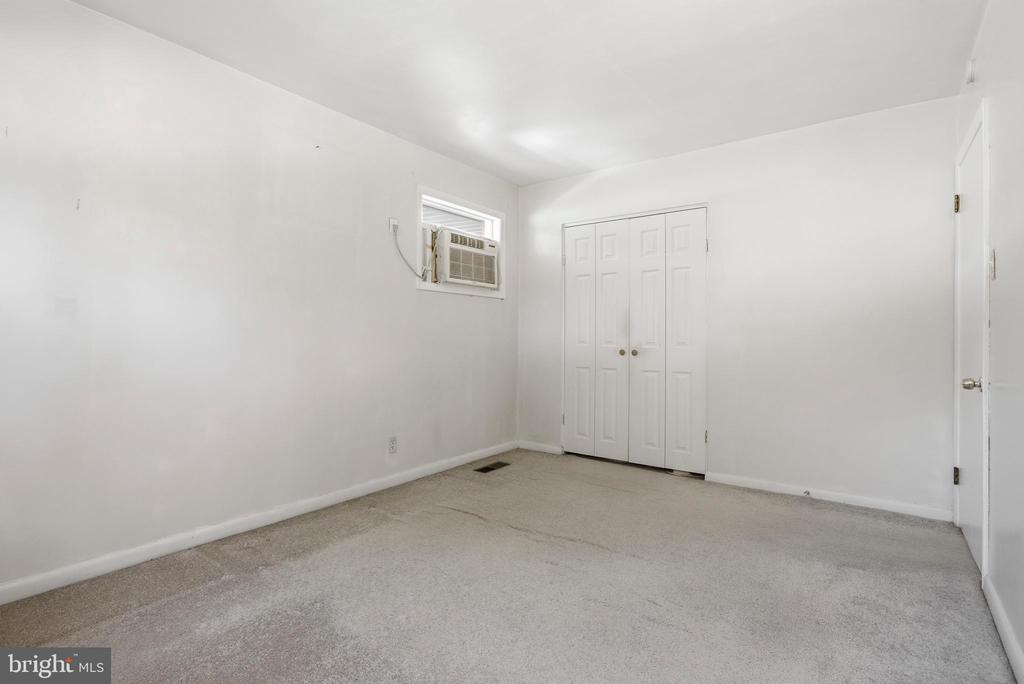 417 FOSTER DRIVE