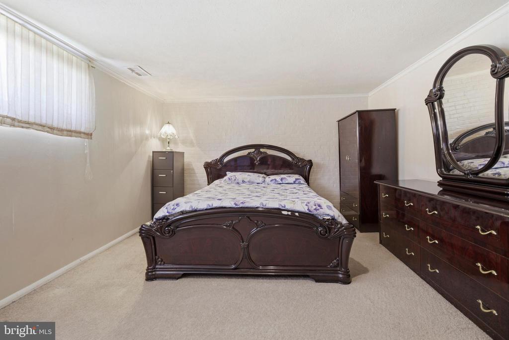 417 FOSTER DRIVE