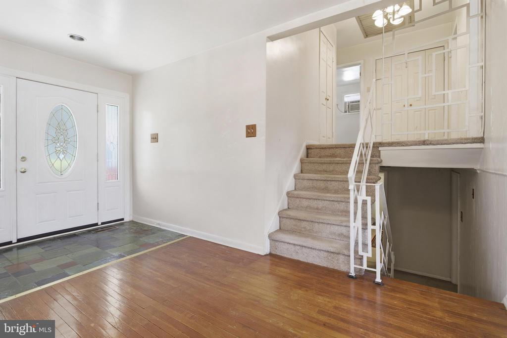 417 FOSTER DRIVE