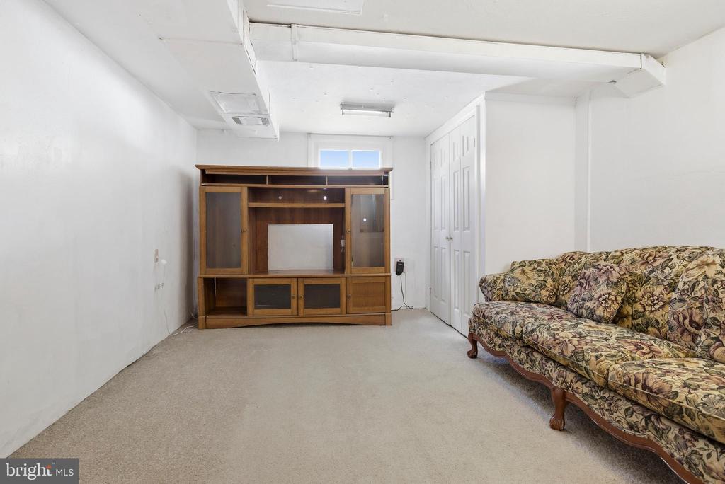 417 FOSTER DRIVE