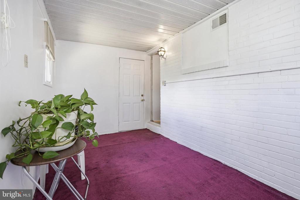 417 FOSTER DRIVE