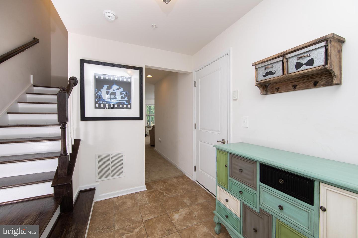 65 OLD CEDARBROOK ROAD Unit: 9